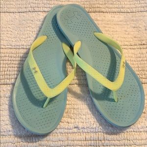Women’s Under Armour Flip flops, Size 8/9